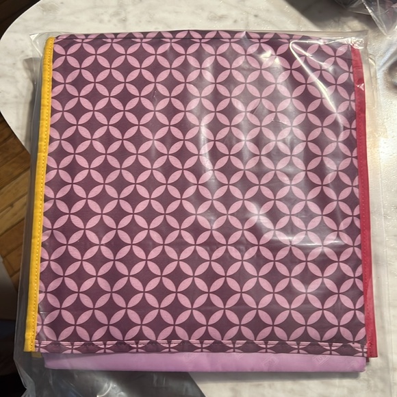 Lug Hide N’ Seek Storage Cube NWT Plum Owl - Picture 3 of 3